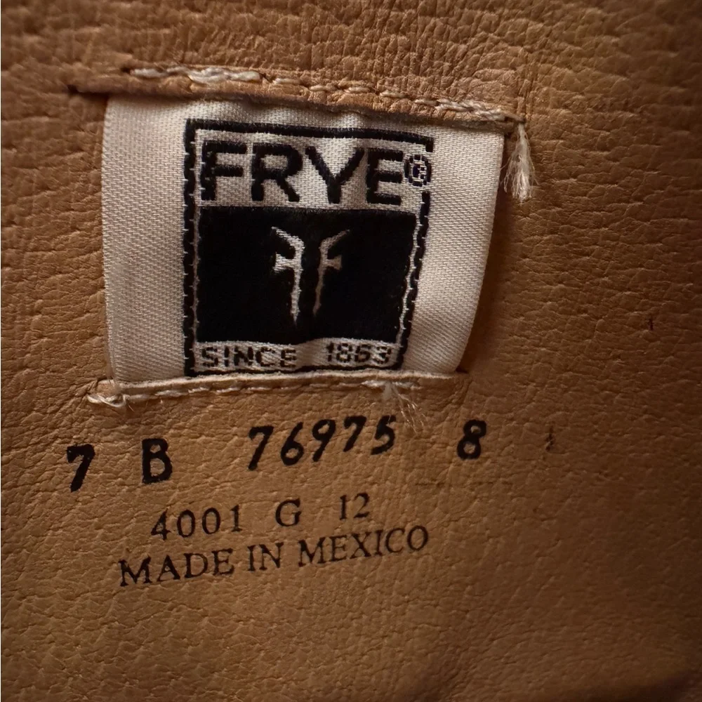 FRYE LINDSAY PLATE 76975 LADIES DISTRESSED LEATHER RIDING BOOTS SIZE 7B FESTIVAL